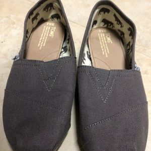 Gray toms slip ons
